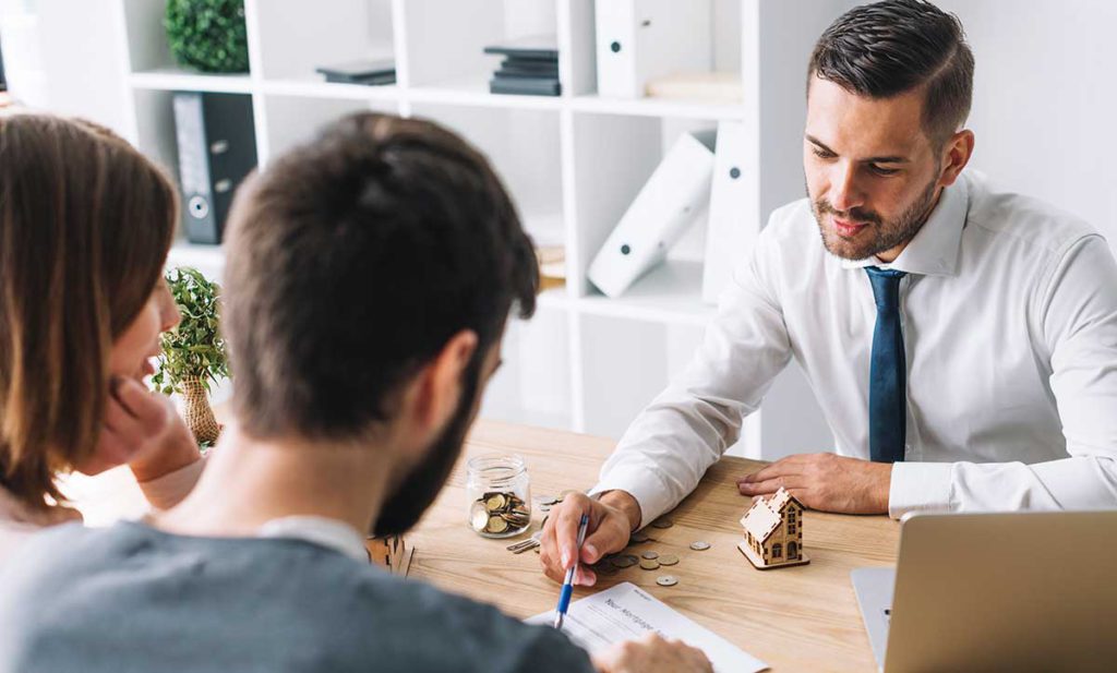 The major benefits of tax preparation services that can bolster your small business. 1 Benefits of tax preparer and Enrolled agents